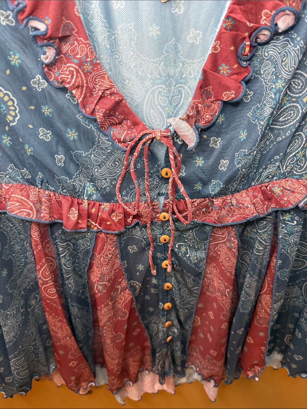 NATURAL LIFE Blue and Rust Paisley Ruffle V-Neck Tie-Front Blouse Mesh Flowy New - Picture 5 of 7